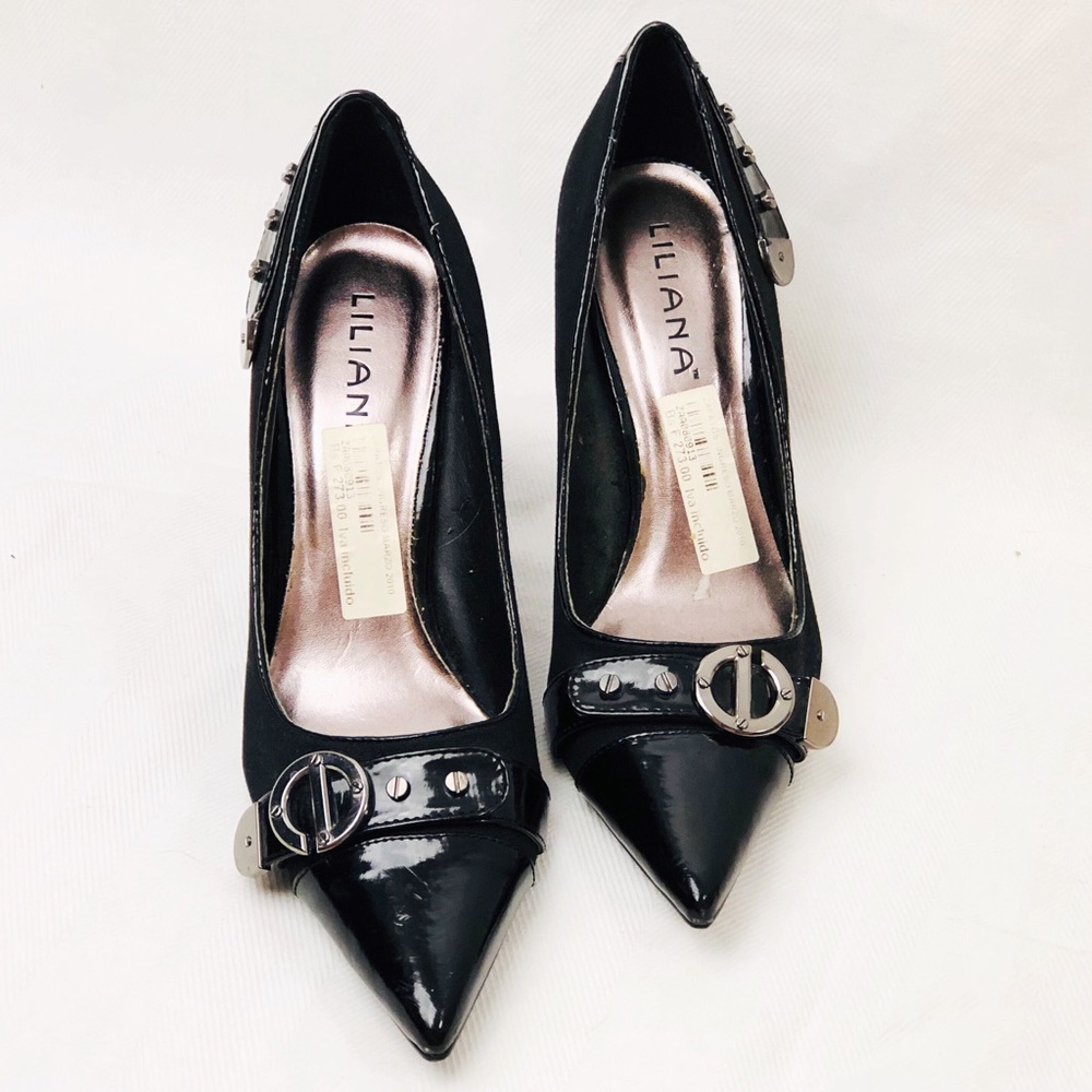 LILANA Black Stilettos (size runs small)